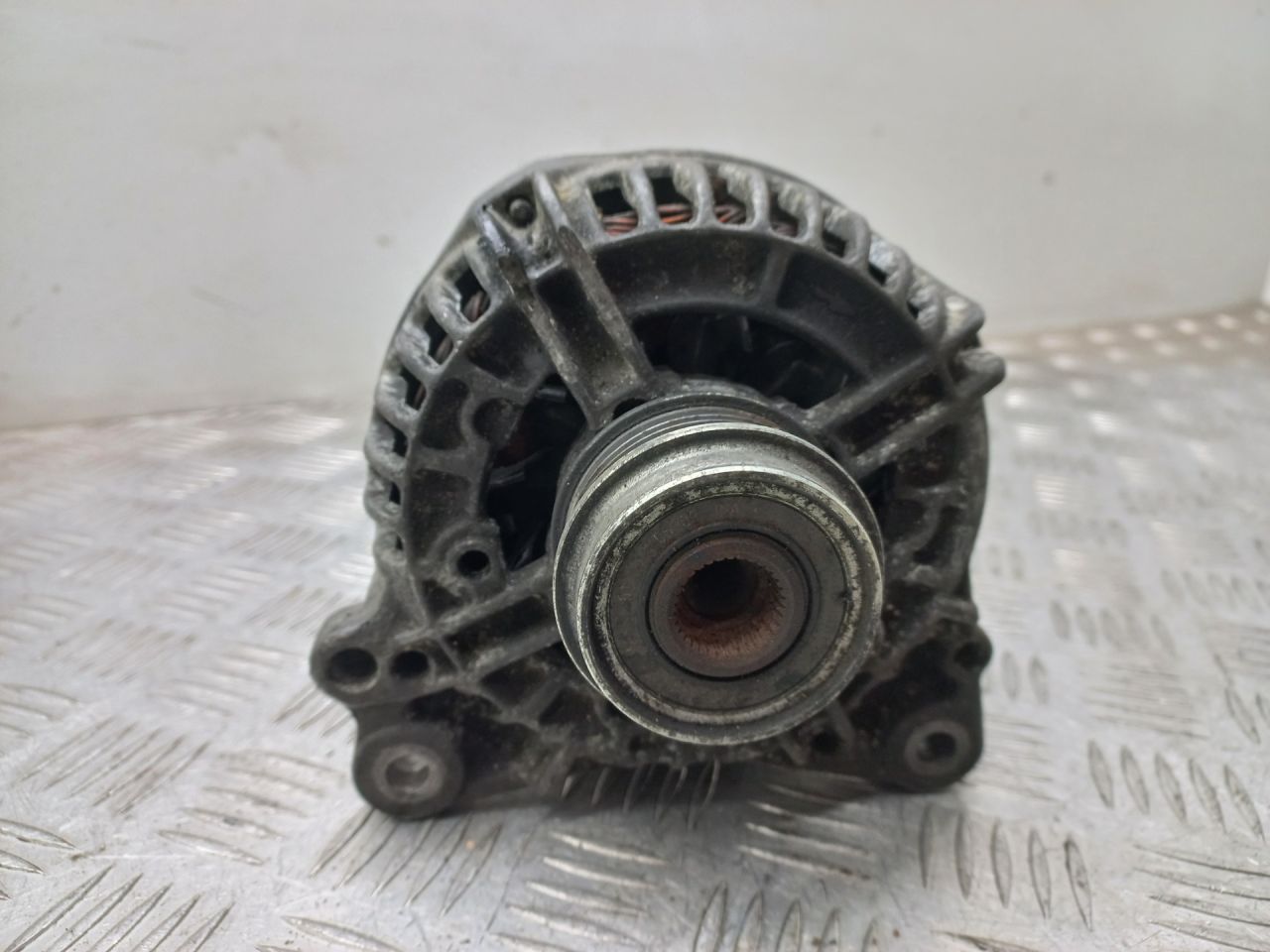 генератор Renault Laguna 2 поколение 2004, 1.9 л., DCi, дизель, 8200660022 - фото №1