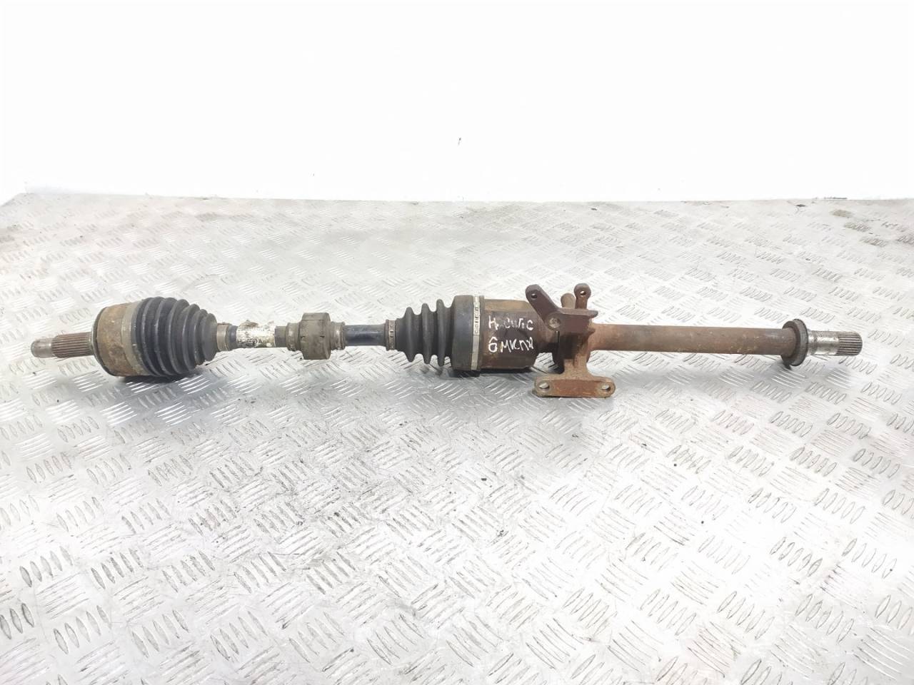 полуось передняя правая (приводной вал, ШРУС) Honda Civic 8 поколение 2006, 2.2 л., CDTi - фото №1