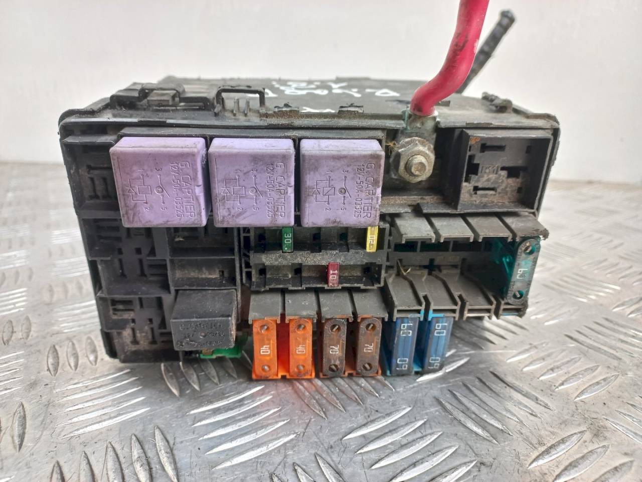 блок предохранителей Renault Laguna 2 поколение 2005, 1.8 л., i, 8200168158 - фото №1