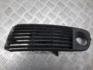 заглушка (решетка) в бампер Audi A6 4B/C5 1998, 4B0807681JL