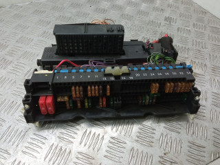 блок предохранителей BMW 3 серия E46 [рестайлинг] E46/5 2004, 2.2 л., M54 B22 (226S1), бензин, МКПП, универсал, 19133901