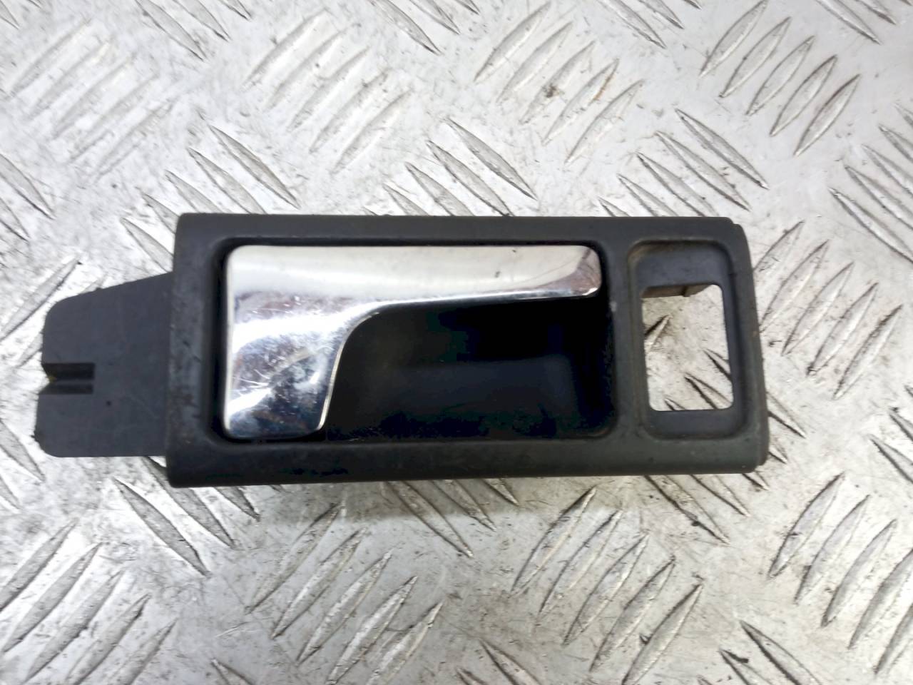 ручка внутренняя Audi A6 4A/C4 1996, 4A0837020C - фото №1