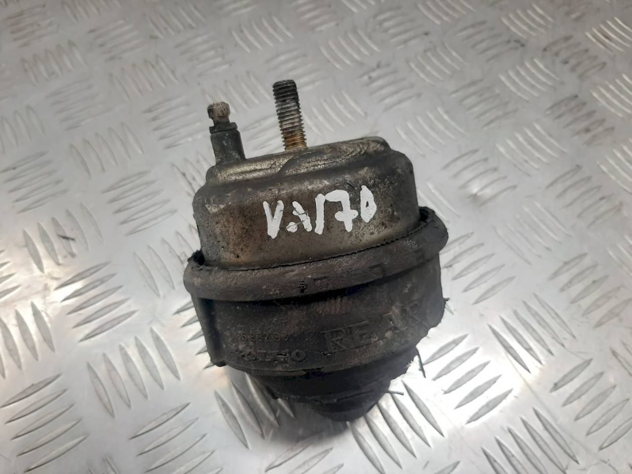 подушка крепления двигателя Volvo V70 1 поколение 2000 - фото №1