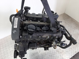 двигатель Volkswagen Golf 4 поколение 2005, 1.6 л., AZD, бензин, МКПП, AZD, 023686