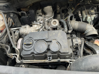 Volkswagen Touran 1 поколение