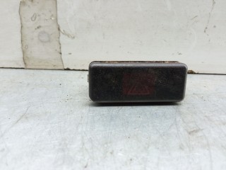 кнопка аварийной сигнализации BMW 5 серия E39 1997, 2.0 л., i, M52 B20 (206S3), бензин, 8350947