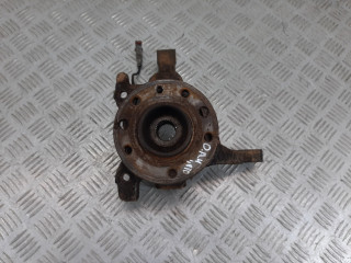 ступица передняя левая Opel Astra H 2005