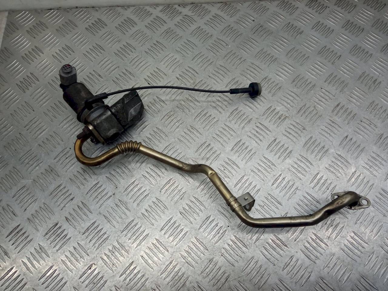 клапан EGR Volkswagen Golf 4 поколение 2002, 1.6 л., i, 7.22785.17.0 - фото №1