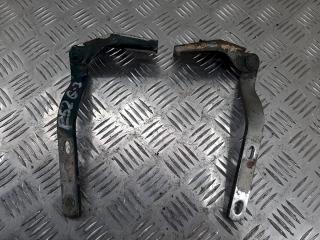 петля капота Volkswagen Golf 3 поколение 1996