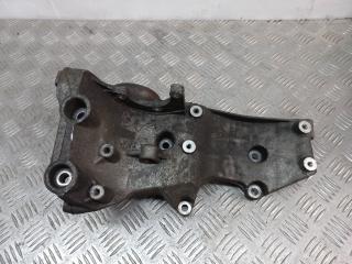 кронштейн генератора Audi A4 B6 2002, 1.8 л., Ti, бензин, 06B121070E