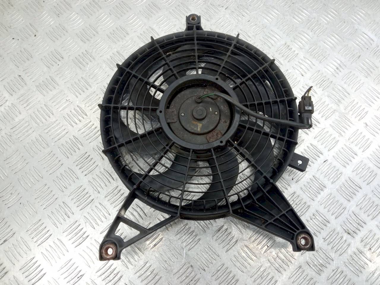 вентилятор радиатора Hyundai Santa Fe 1 поколение (SM) 2002, 4569632 - фото №1