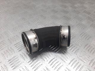 патрубок интеркулера Volkswagen Transporter T5 2009, 2.5 л., TDi