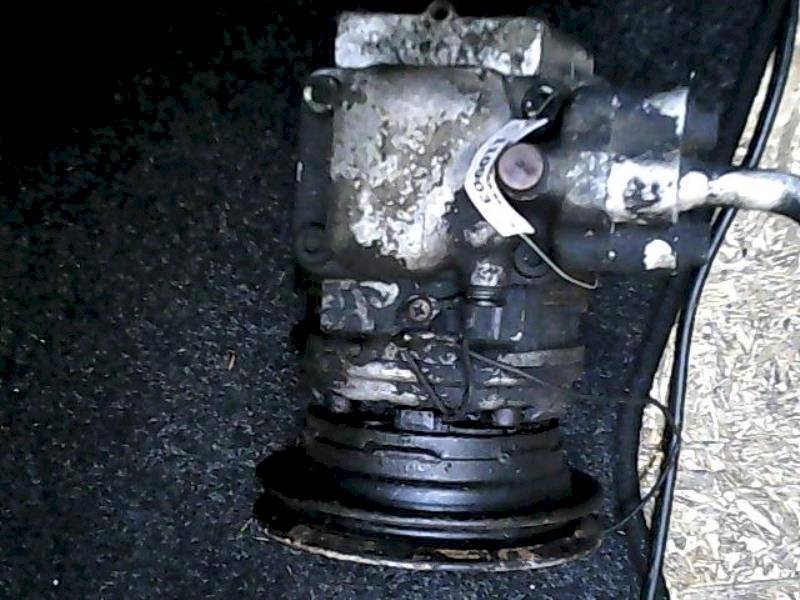 компрессор кондиционера Mitsubishi Pajero 2 поколение 1997, 2.5 л., TD - фото №1