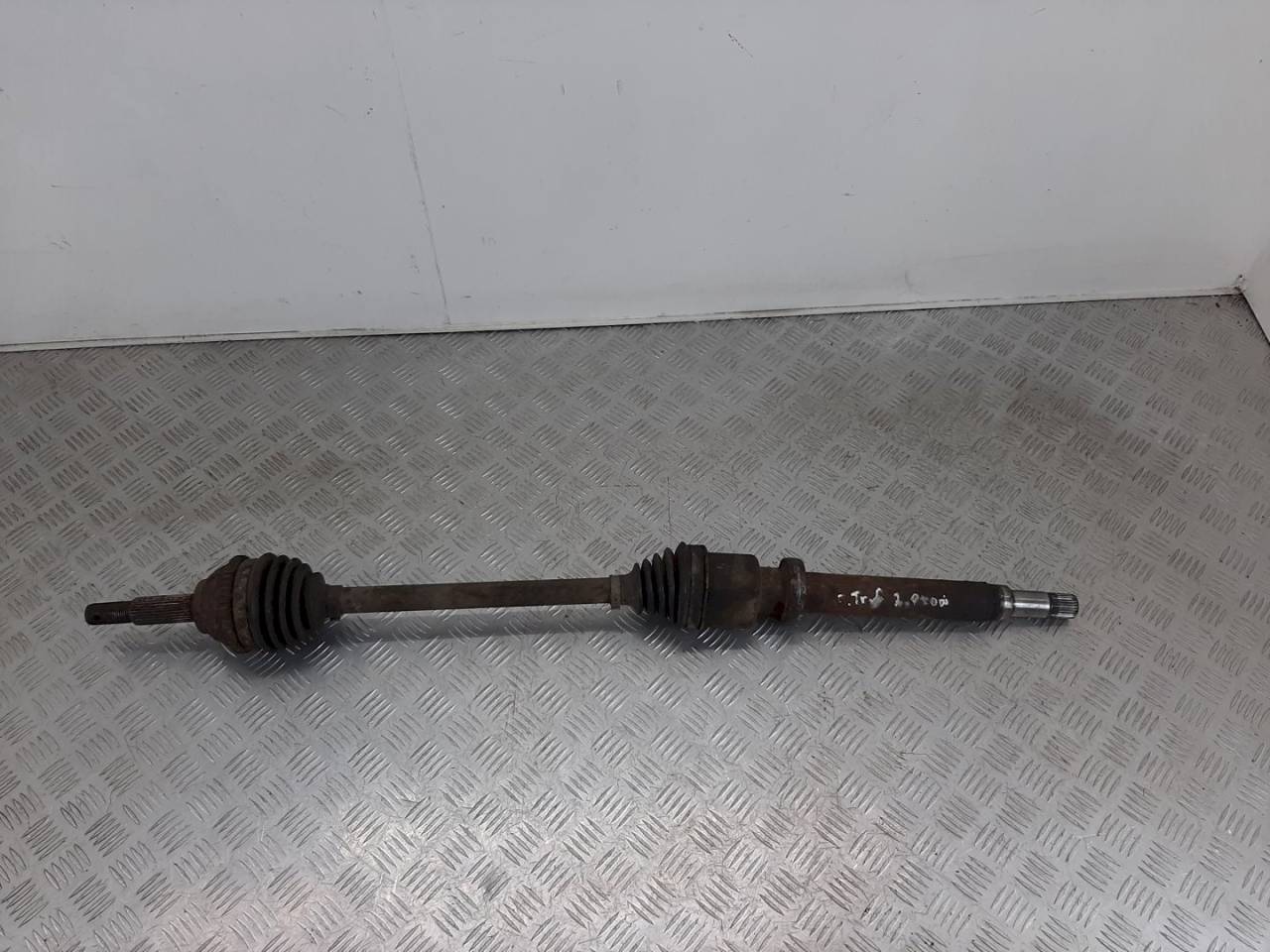 полуось передняя правая (приводной вал, ШРУС) Ford Transit 6 поколение 2006, 2.0 л., TDCi - фото №1