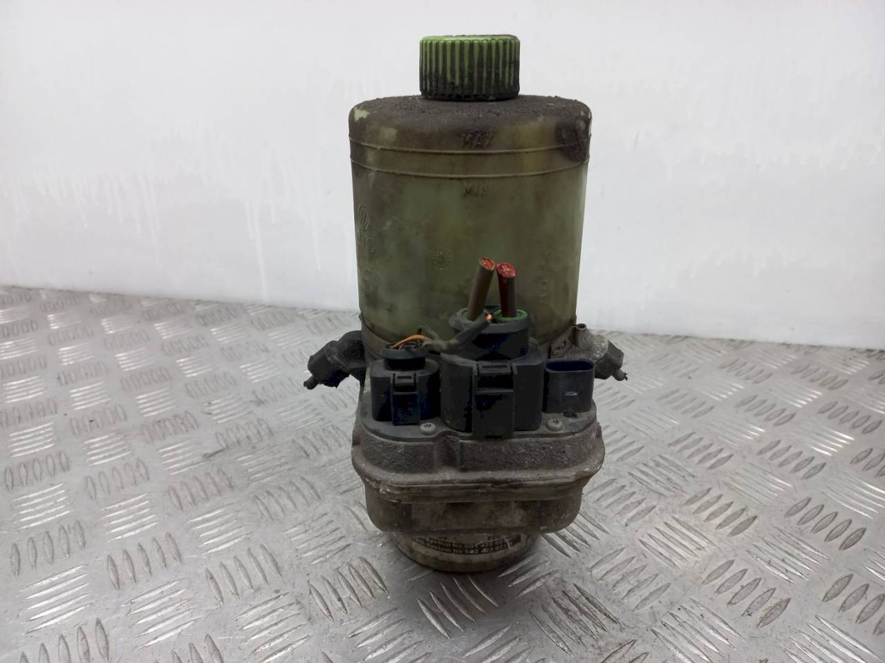 электрогидроусилитель руля SEAT Ibiza 3 поколение 2004, 6Q0423156M - фото №1