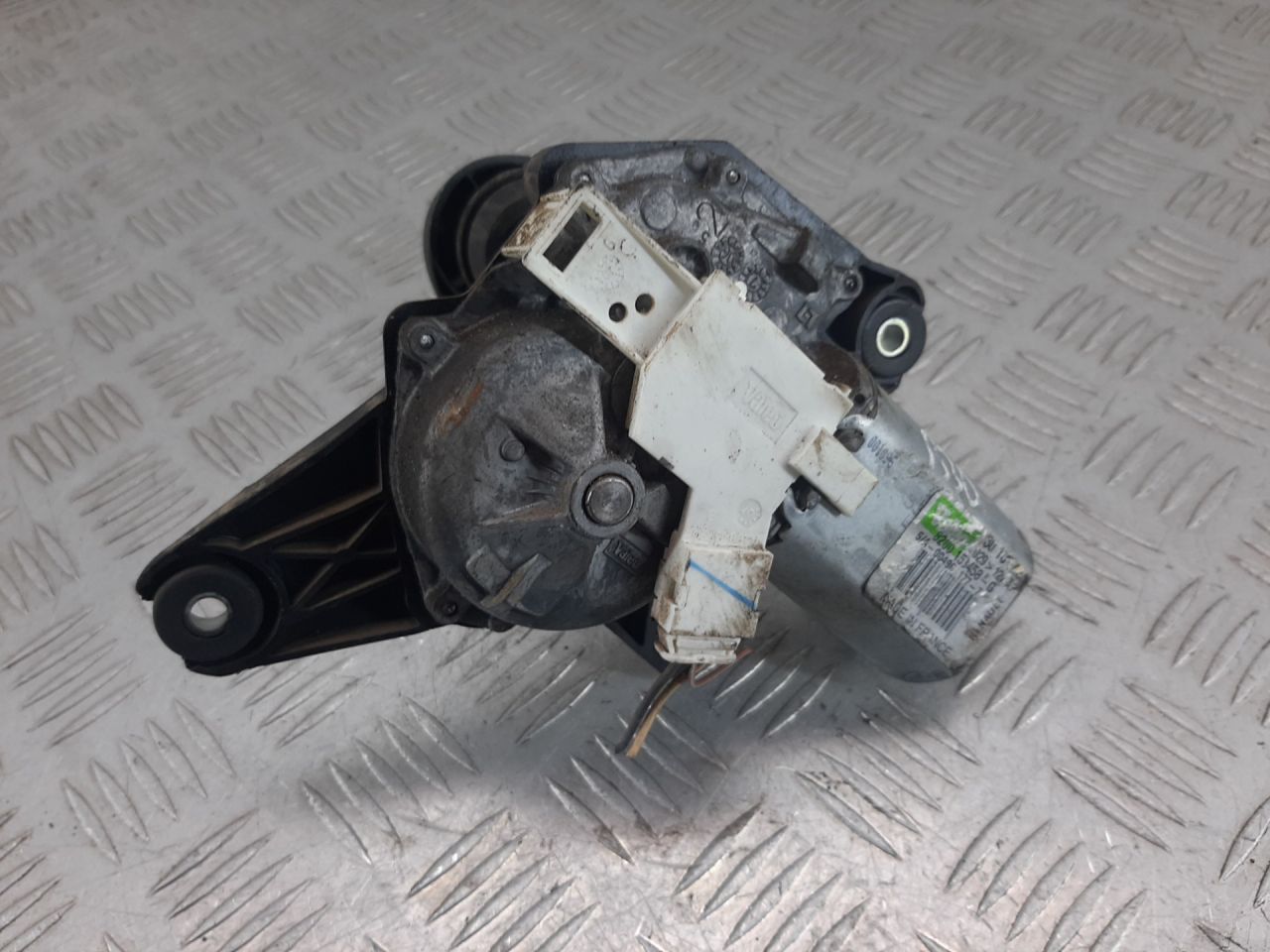 моторчик заднего стеклоочистителя (дворника) Renault Scenic 2 поколение 2006, 1.6 л., K4M 766, бензин - фото №1