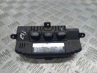 дисплей Kia Sorento 1 поколение 2005, 2.5 л., D4CB, дизель, МКПП, 940A03E010