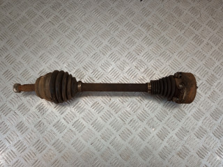 полуось передняя левая (приводной вал, ШРУС) Volkswagen Golf 3 поколение 1995, 1.6 л., ABU, бензин