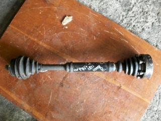 полуось передняя правая (приводной вал, ШРУС) Volkswagen Passat B5 [рестайлинг] 2004, 1.8 л., Ti