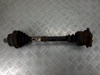 полуось передняя правая (приводной вал, ШРУС) Audi A8 D2/4D [рестайлинг] 2001, 3.3 л., TDi, 4D0407272AF