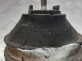 подушка крепления двигателя Volkswagen Passat B5 1999, 8D0199379J - фото №4