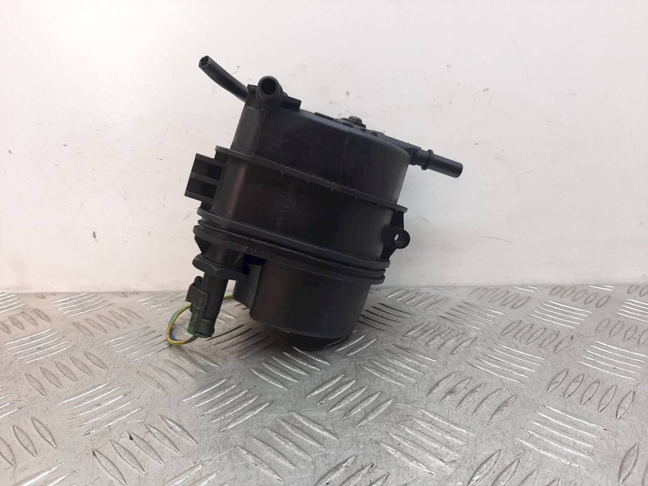 корпус топливного фильтра Peugeot 206 1 поколение 2003, 1.4 л., HDi - фото №1