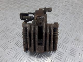 суппорт задний левый Audi A4 B5 1999