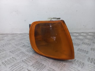 поворотник правый Volkswagen Polo 3 поколение 1999