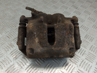 суппорт передний правый Opel Vivaro A 2005, 2.5 л., дизель