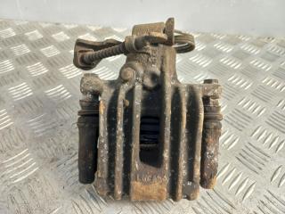 суппорт задний левый Volkswagen Passat B5 2000