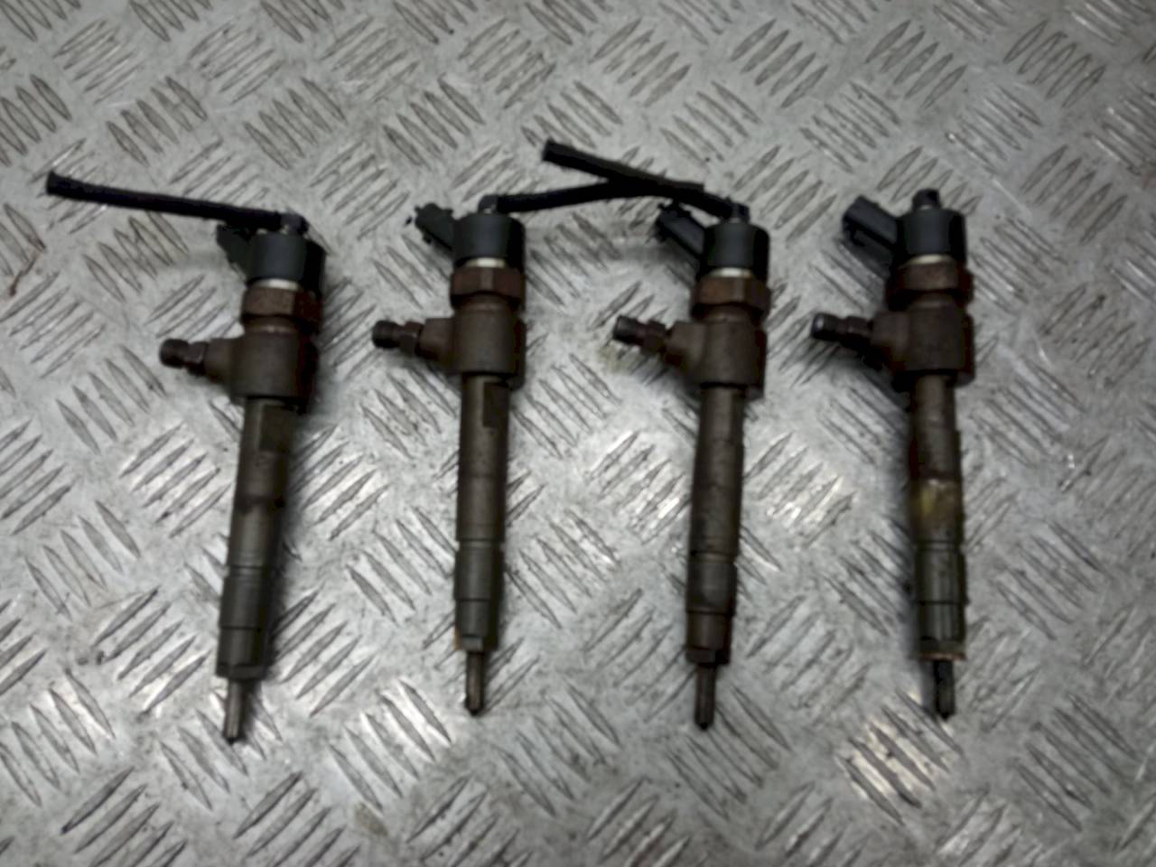 форсунка Alfa Romeo 156 1 поколение 2002, 1.9 л., 445110119 - фото №1