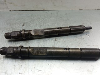 форсунка Volkswagen Passat B5 2000, 2.5 л., дизель, 059130201G