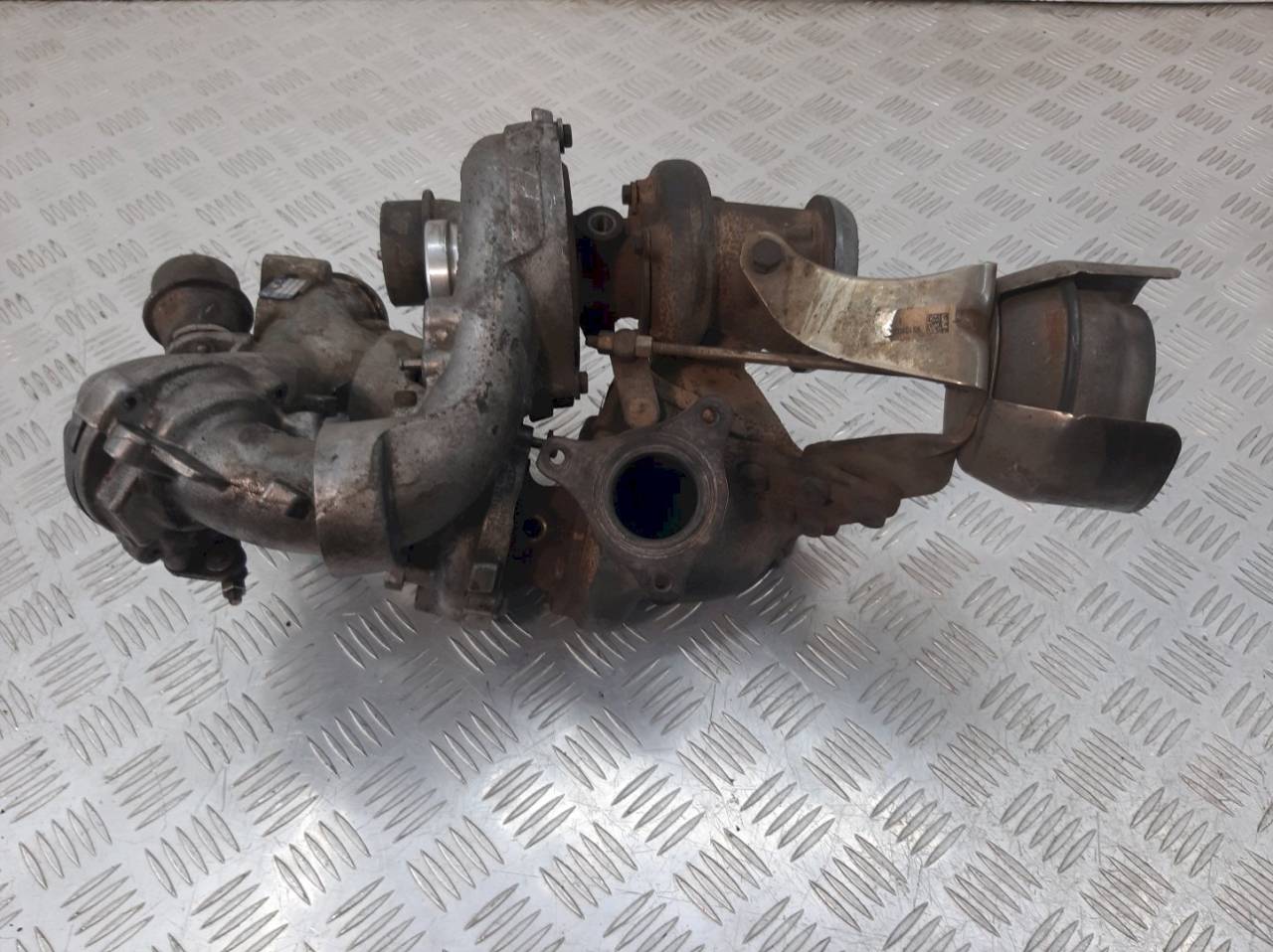 турбина Mercedes-Benz C-Класс W204/S204 2009, 2.2 л., CDi, A6510904080 - фото №1