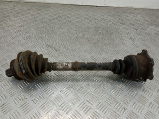 полуось передняя правая (приводной вал, ШРУС) Audi A8 D2/4D [рестайлинг] 2001, 3.3 л., AKF, дизель, АКПП, 4D0407272AF