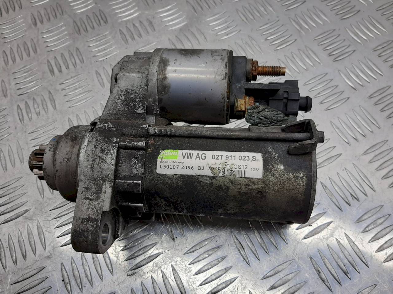 стартер Volkswagen Polo 4 поколение 2004, 1.2 л., i, 02T911023S - фото №1