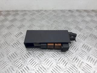 блок предохранителей Opel Vectra B 1999, 90504296