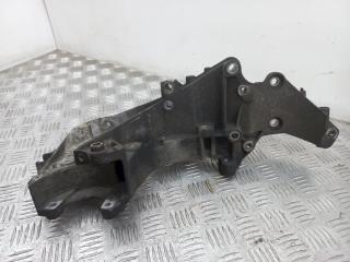 кронштейн генератора Renault Espace 3 поколение 2000, 2.2 л., DCi, 8200123833