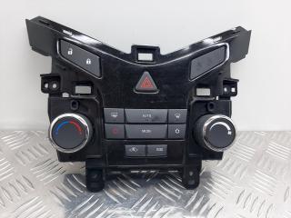 блок управления печки / климат-контроля Chevrolet Cruze 1 поколение 2010, 1.8 л., i, 96930982