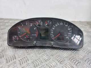 щиток приборов (приборная панель) Audi A6 4B/C5 2000, 2.4 л., ARJ, бензин, 4B0919881AX