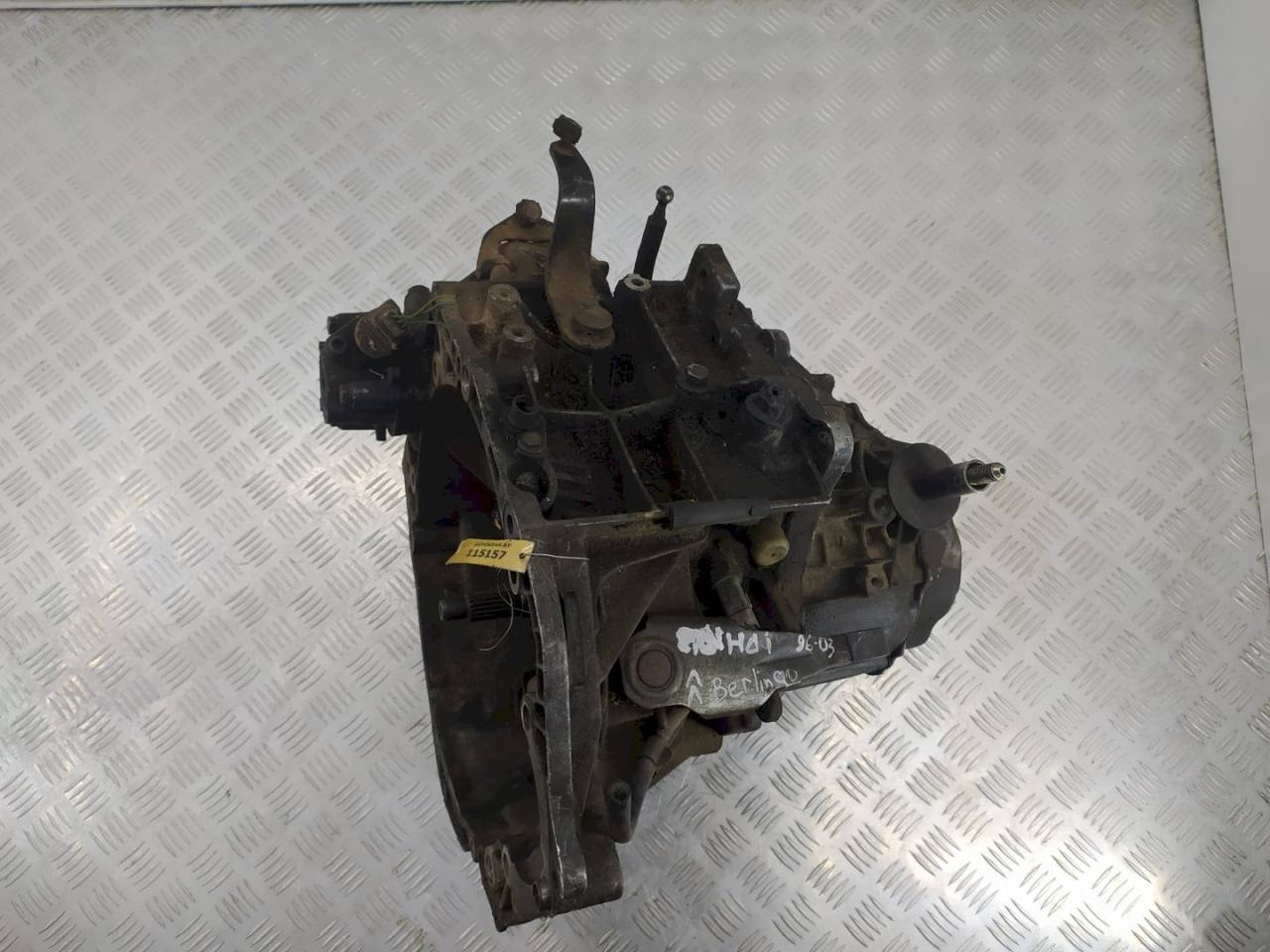 КПП механическая (МКПП) Citroen Berlingo 1 поколение (M49) 2002, 2.0 л., HDi, дизель, фургон, 20TE29 - фото №1