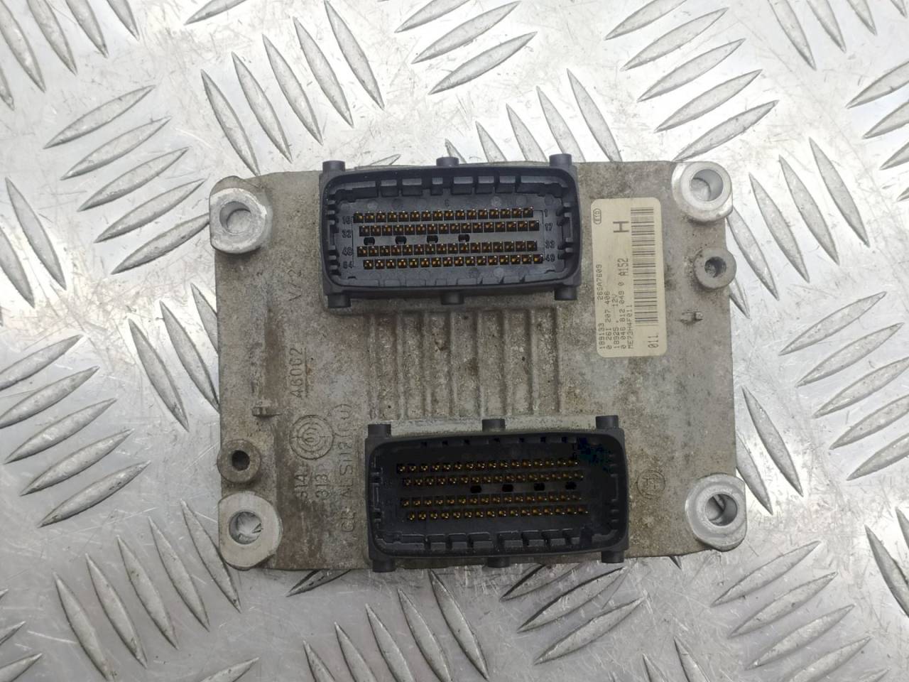 блок управления двигателем Fiat Punto 2 поколение 2002, 1.2 л., i, 261207406 - фото №1