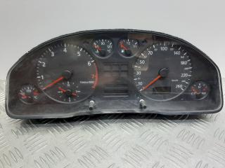 щиток приборов (приборная панель) Audi A6 4B/C5 1998, 4B0919860F