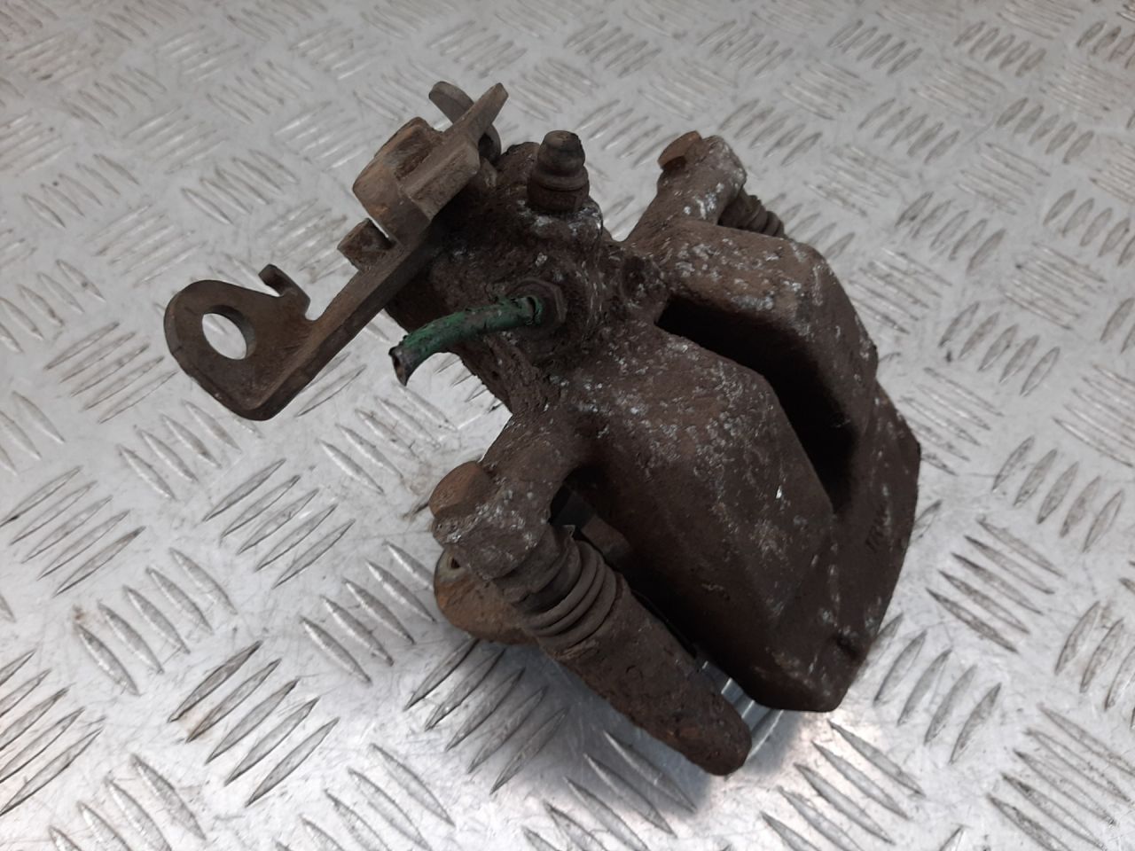 суппорт задний левый Renault Scenic 2 поколение 2005 - фото №1