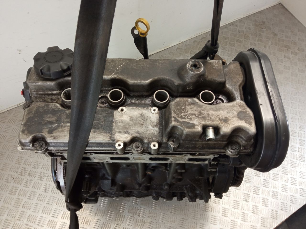 двигатель Chrysler Voyager 3 поколение 2000, 2.4 л., бензин, 6S2.4LPCT92610527 - фото №1