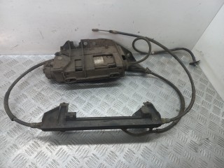 электроручник Renault Megane 1 поколение [рестайлинг] 2001, 2.0 л., бензин, АКПП, 8200522625