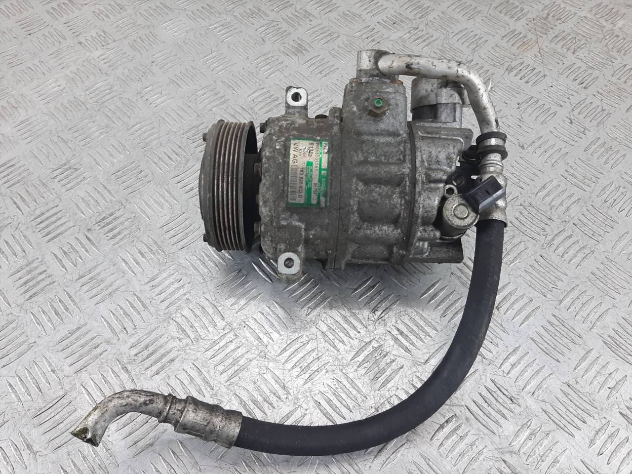 компрессор кондиционера Volkswagen Touran 1 поколение 2006, 1.9 л., TDi, дизель, 1K0820803Q - фото №1