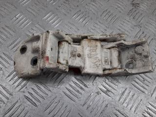 петля двери Ford Transit 6 поколение 2005