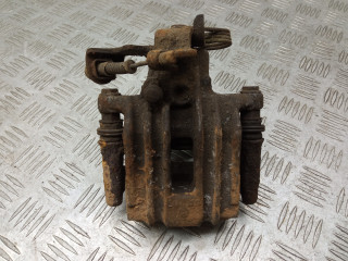 суппорт задний левый Volkswagen Passat B5 2000