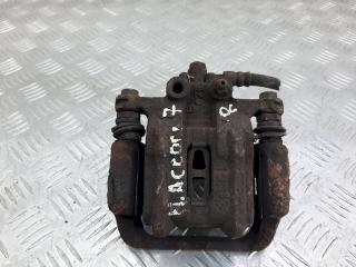 суппорт задний правый Honda Accord 7 поколение 2005, универсал