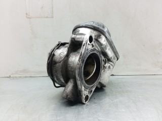 заслонка дроссельная Volkswagen Golf 4 поколение 2002, 1.9 л., TDi, 038128063G